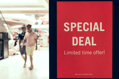 'Special Deal Limited Time Offer!' sign